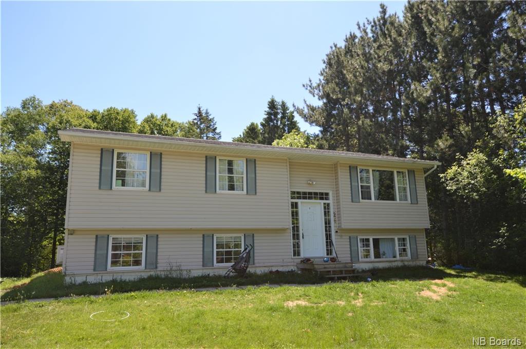 26 Hossack Street, Fredericton, New Brunswick (ID NB044709)