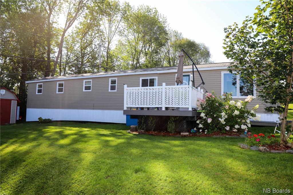 10 MacIntosh Street, Fredericton, New Brunswick (ID NB049197)
