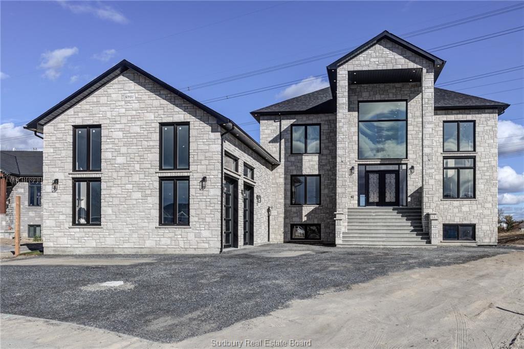 69 Greenway Drive, Garson, Ontario (ID 2099502)