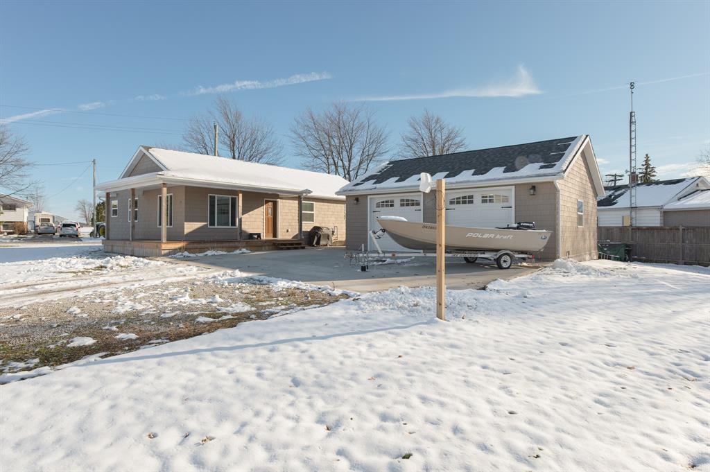 131 ST CLAIR Avenue, Sombra, Ontario (ID 19028442)