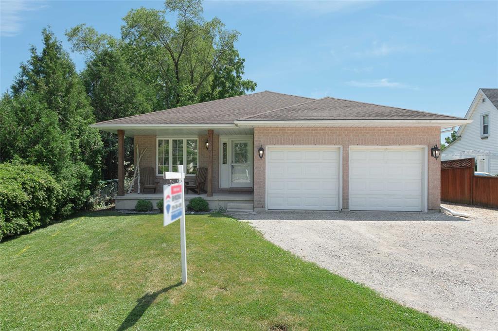 4011 PETROLIA Line, Petrolia, Ontario (ID 20007729)