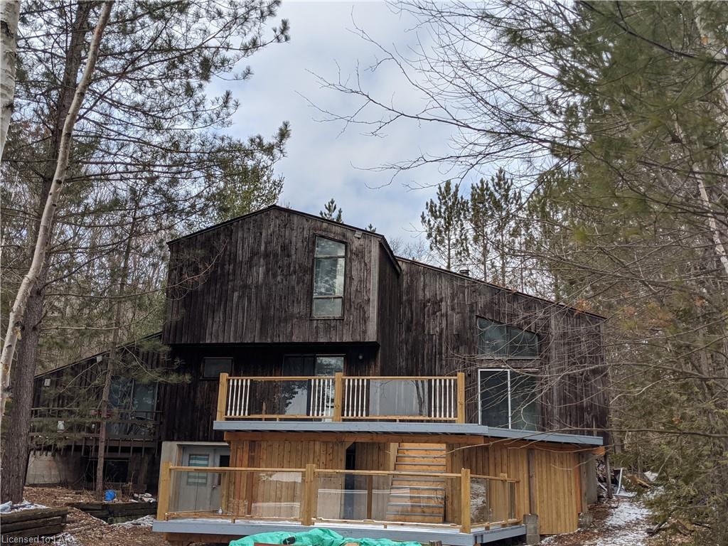 5697 KENNISIS LAKE Road, Haliburton, Ontario (ID 251972)