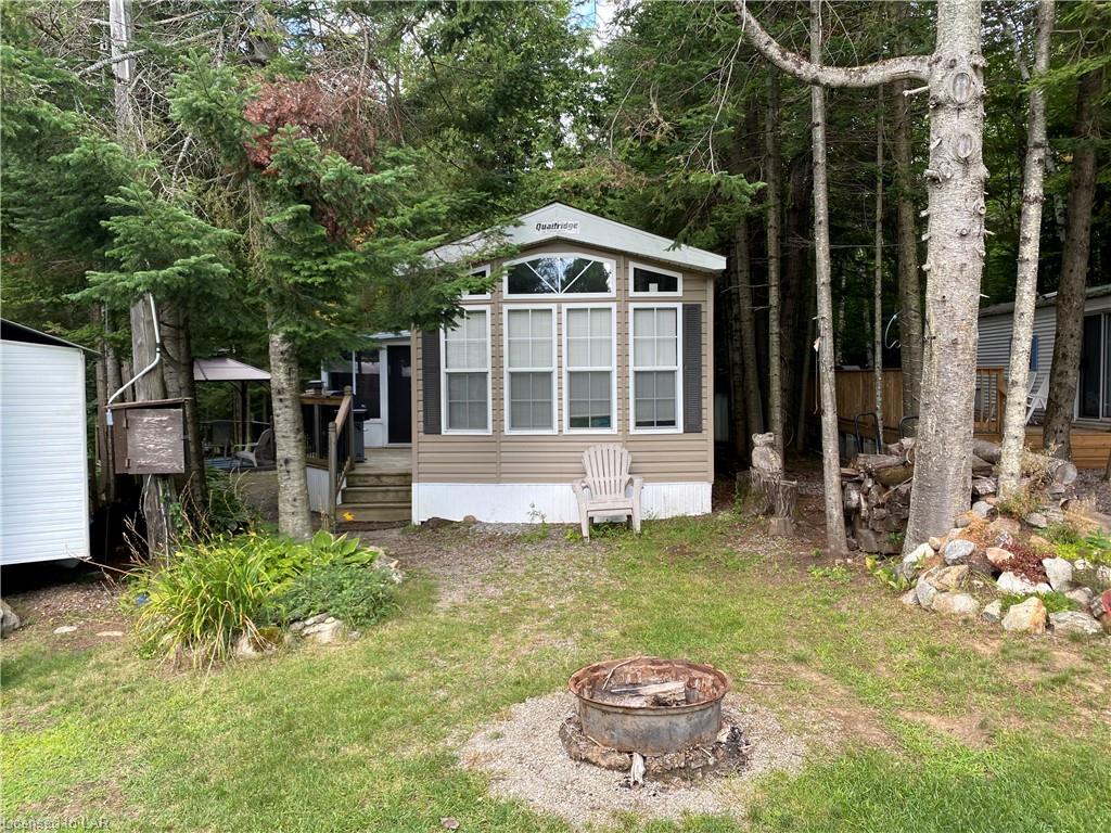 1251 CARIBOU Road Unit# 106, Minden Hills, Ontario (ID 40163355)