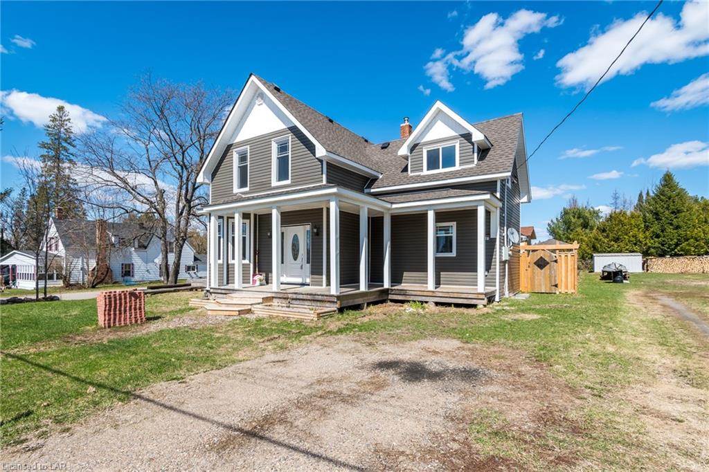 2173 STISTED Road S, Sprucedale, Ontario (ID 233705)