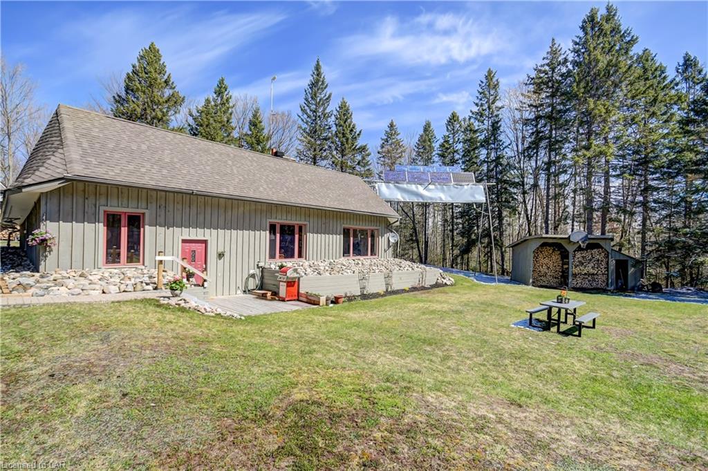 647 SKYLINE Drive, Katrine, Ontario (ID 40108321)