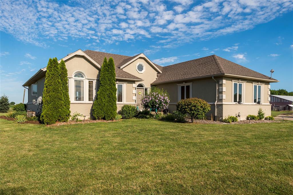 4546 LAMBTON Line, Dawn-euphemia, Ontario (ID 20010415)