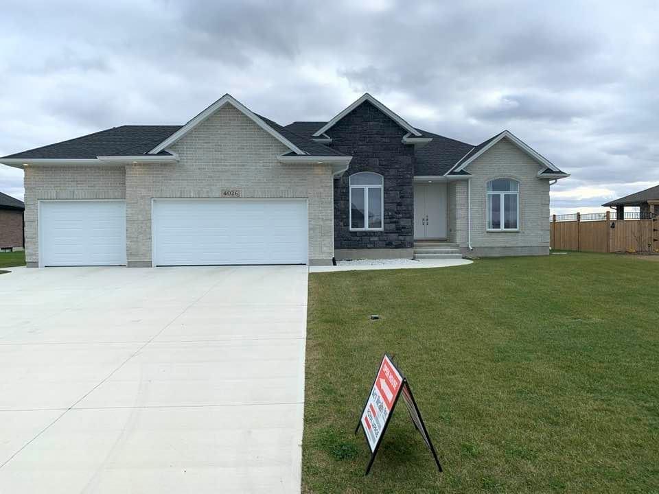 4026 VAN BREE Drive, Plympton-wyoming, Ontario (ID 19024828)