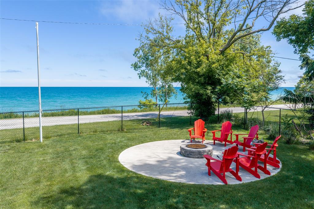 2120 HURON SHORES Drive, Sarnia, Ontario (ID 26015070)