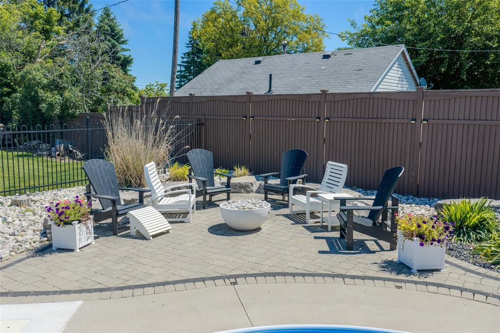 2120 HURON SHORES Drive, Sarnia, Ontario (ID 26015070)