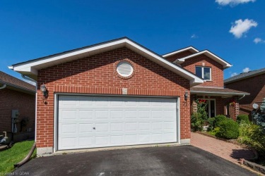 72 Hickory Grove, Belleville, Ontario (ID 40164379)