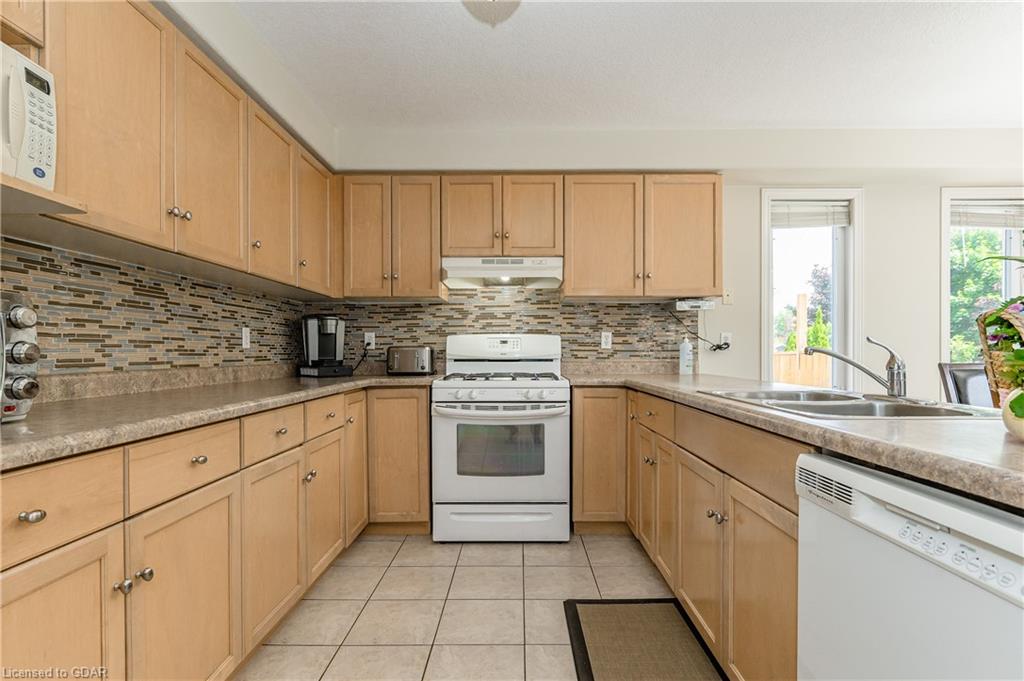 78 CLAIRFIELDS Drive W, Guelph, Ontario (ID 40277295) - image 17