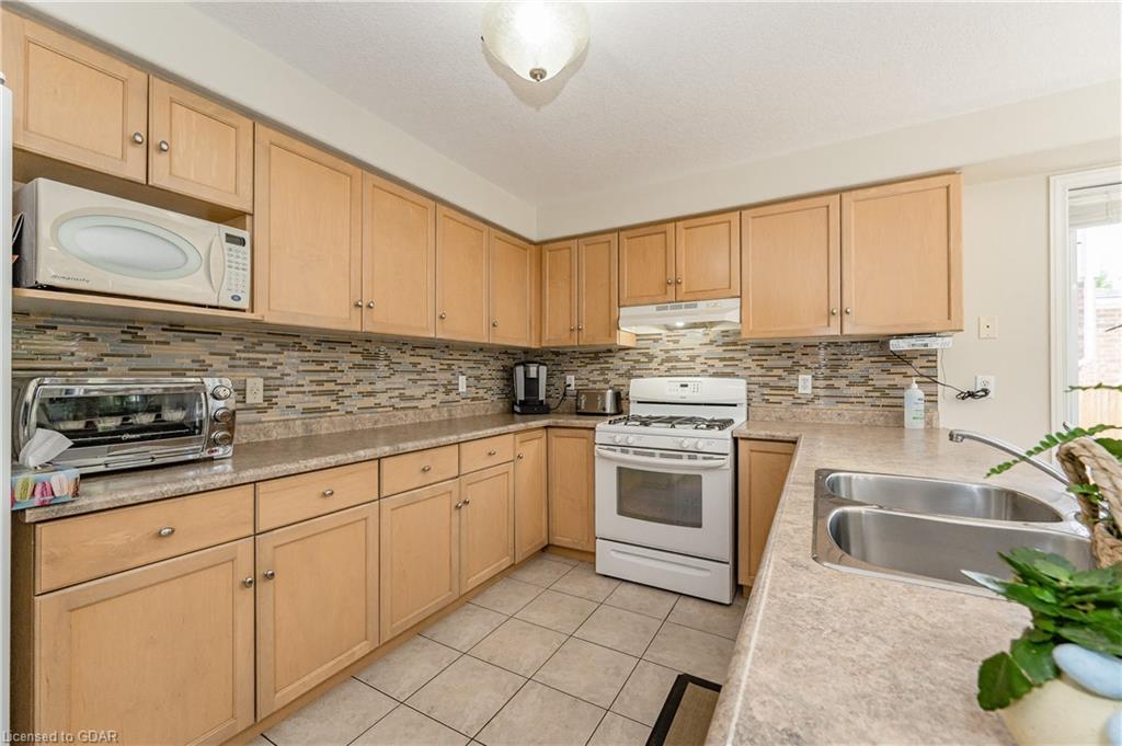 78 CLAIRFIELDS Drive W, Guelph, Ontario (ID 40277295) - image 18