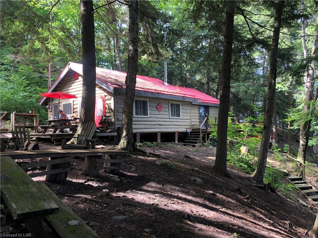 1018 LINGERING Lane, Algonquin Highlands, Ontario (ID 40015959)