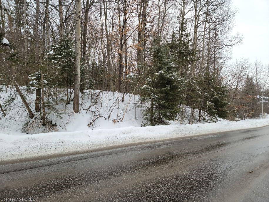 BOLTON Drive, North Bay, Ontario (ID 40213761)
