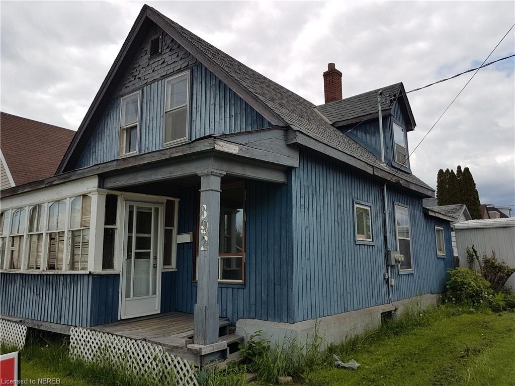 892 JOHN Street, North Bay, Ontario (ID 240526)