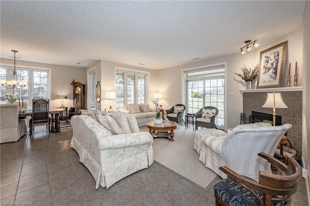 255 SUMMERFIELD Drive Unit# 24, Guelph, Ontario (ID 40082571) - image 8
