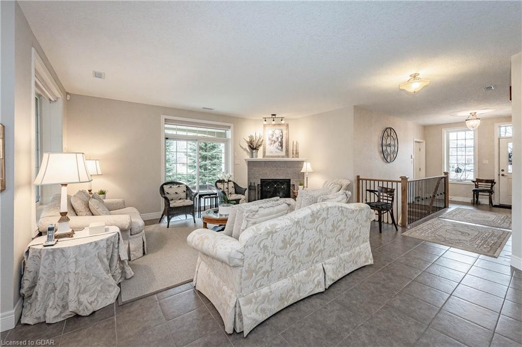 255 SUMMERFIELD Drive Unit# 24, Guelph, Ontario (ID 40082571) - image 9