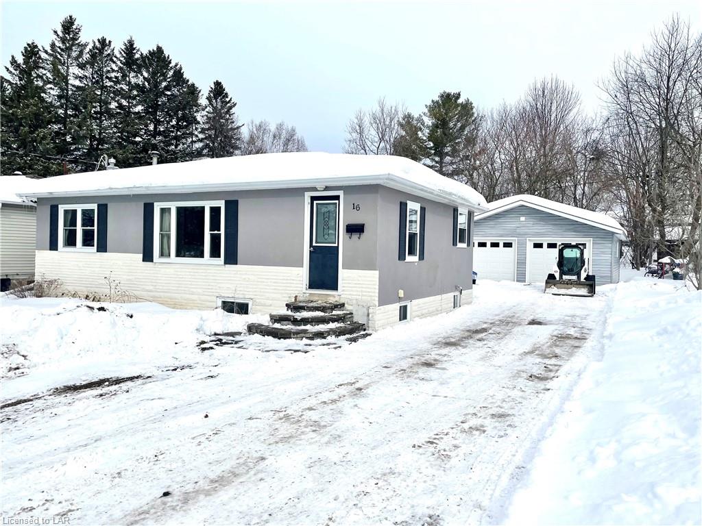 16 DERBY Street, Orillia, Ontario (ID 40069661)
