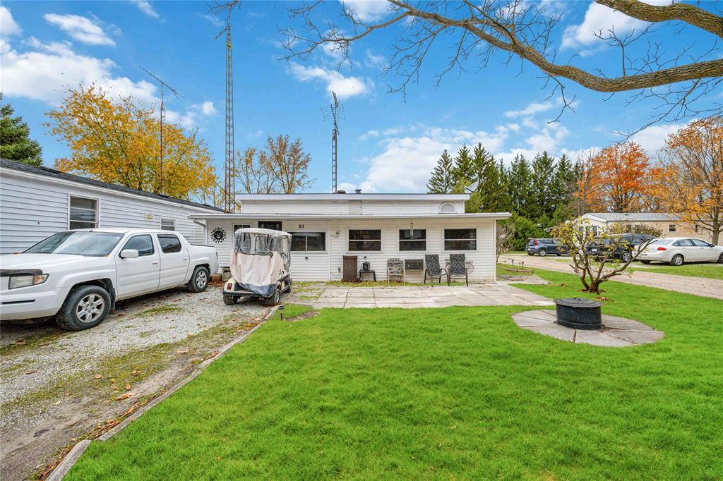 4895 LAKESHORE Road Unit# A81, Plympton-wyoming, Ontario (ID 25007300)