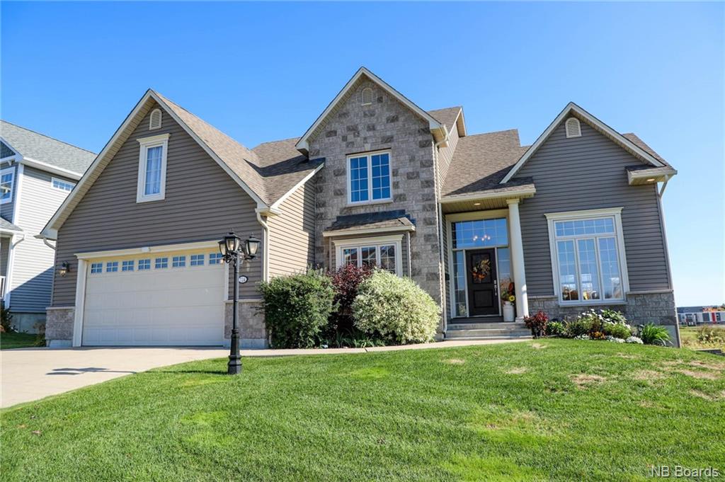 724 Hillcrest Drive, Fredericton, New Brunswick (ID NB035253)