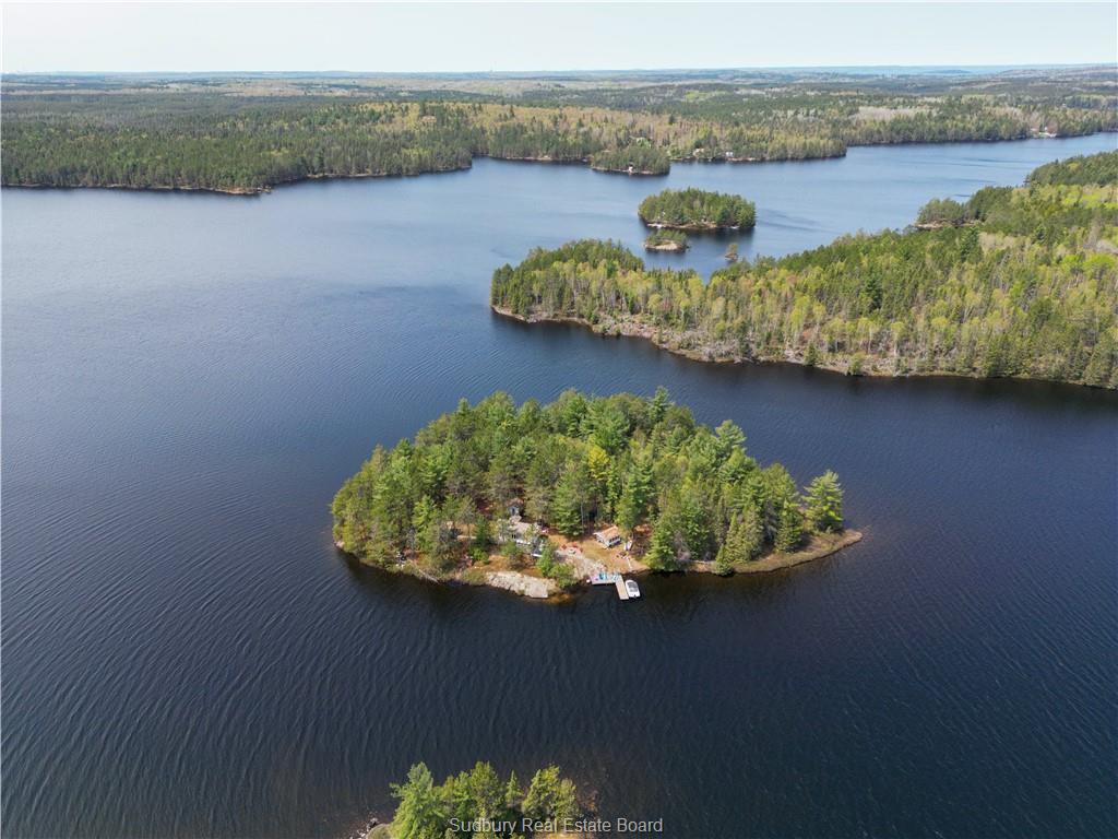 PCL 26833 Ashigami Lake Island, Wahnapitae, Ontario (ID 2111142)