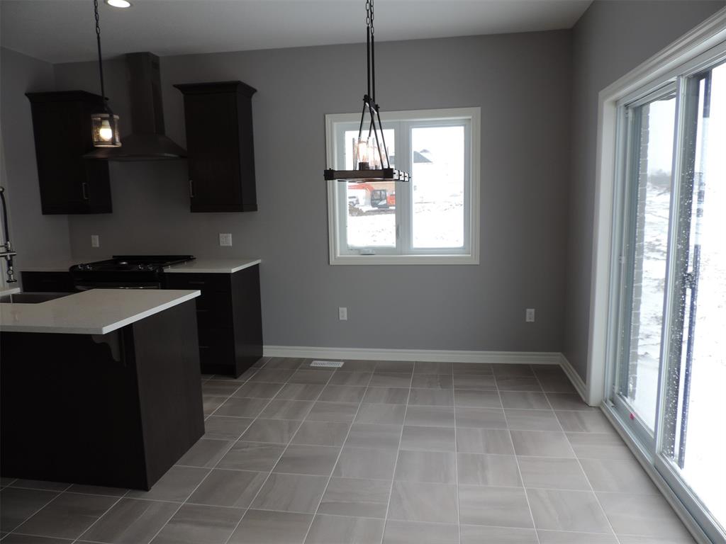 481 JULIANNA Court, Plympton-wyoming, Ontario (ID 24021804)