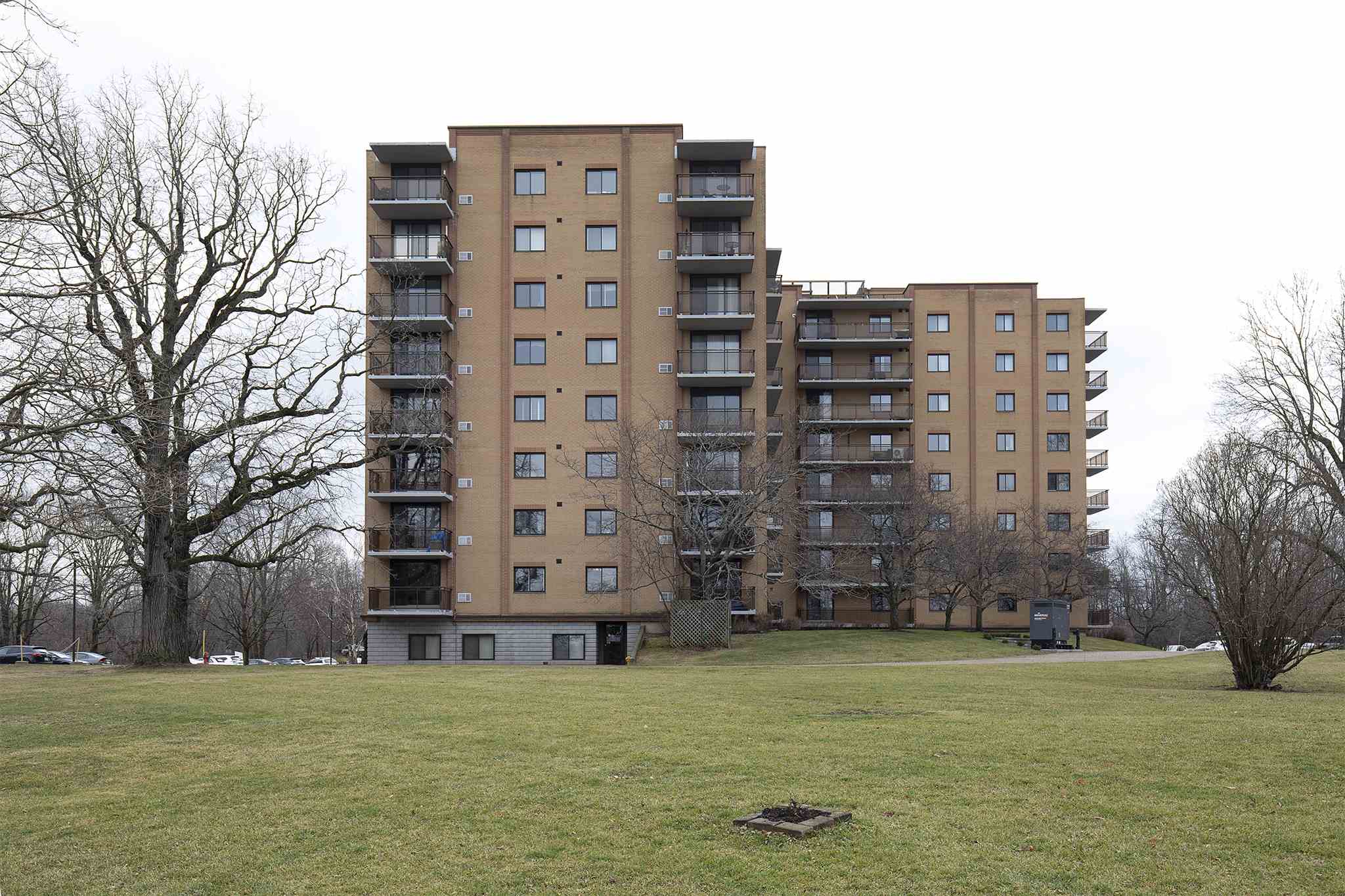 Unit# 609 120 Barrett Court, Kingston, Ontario (ID K20006993)
