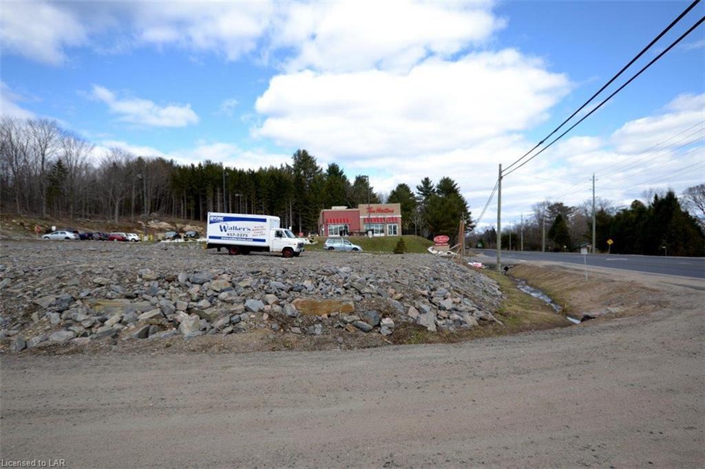 - COUNTY ROAD 21 ., Haliburton, Ontario (ID 239849)