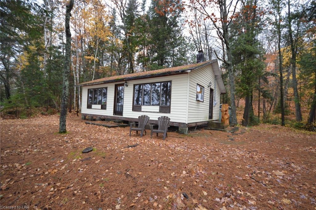 1017 DOUGLAS Lane, Haliburton, Ontario (ID 240009)