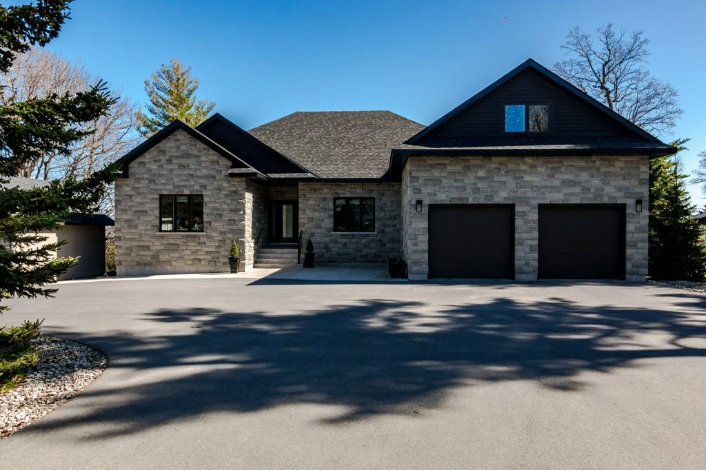 26 Glen Lawrence Crescent, Kingston, Ontario (ID K20003243)