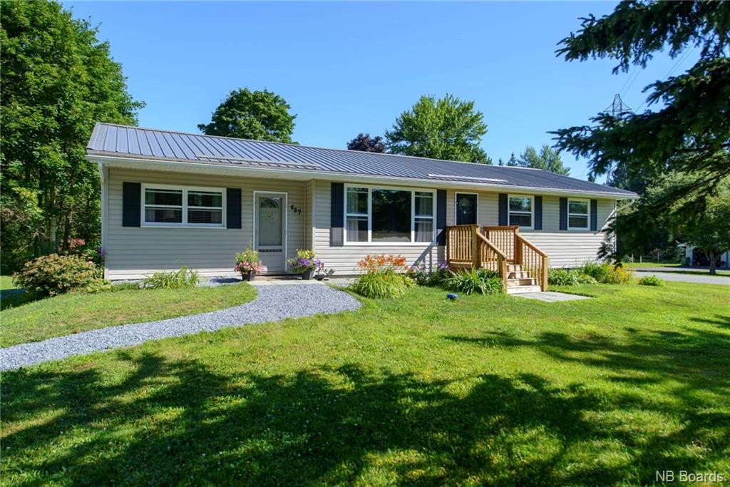 687 Hampton Road, Quispamsis, New Brunswick (ID NB077690)