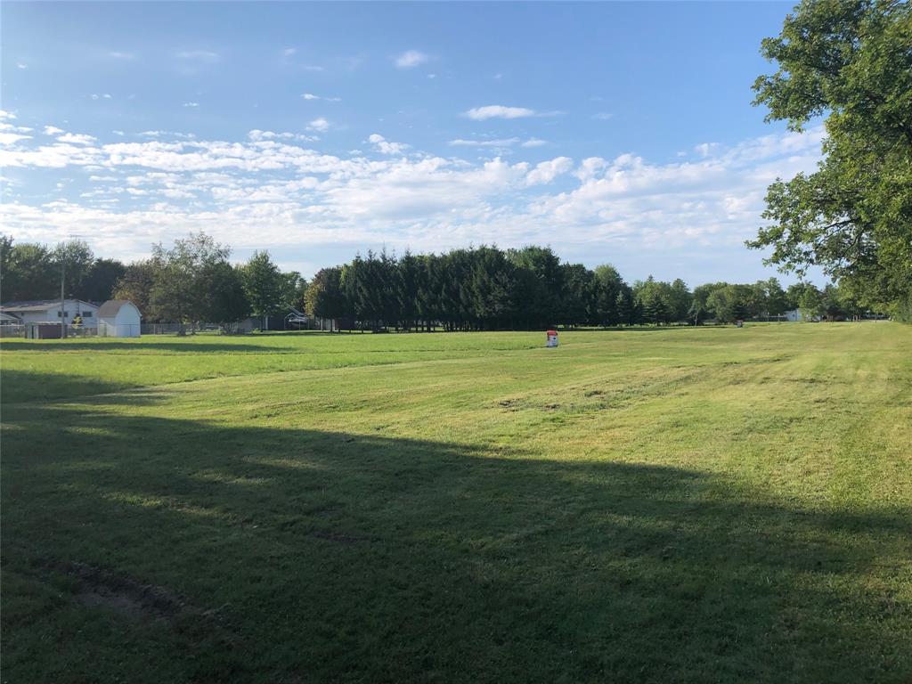 PART LOT 10 PT 3 & 4 VALENTINA Street, Petrolia, Ontario (ID 19023730)