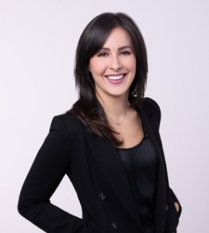 Marissa Arnold, Broker