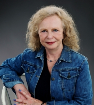 Janet Niro portrait