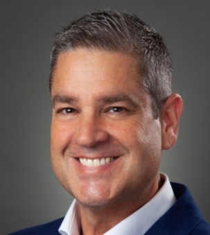 Mark McDade portrait