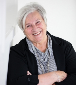 Linda Ramage, Real Estate Agent