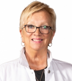 Jennifer Allen portrait