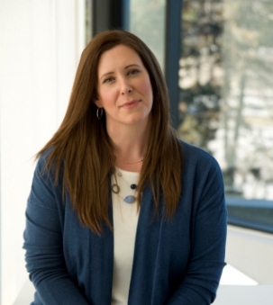 Jessica Hill, Broker