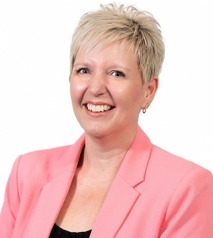 Louise Ayre