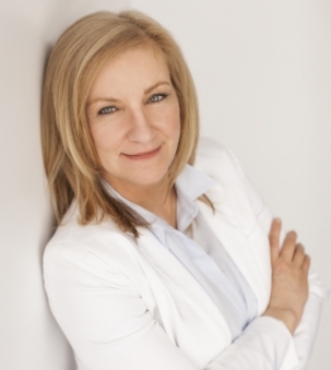 Dianne Coyle