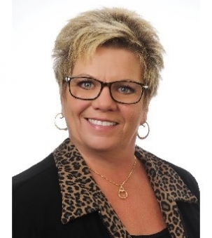 MELISSA WOOD portrait