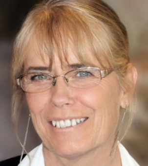 Lynn Mucci portrait