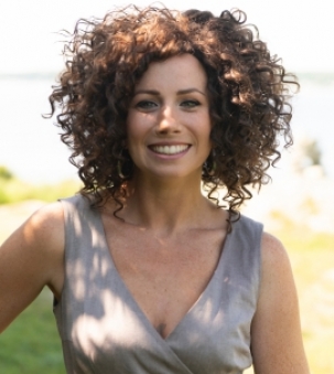 Keri Ottway Portrait