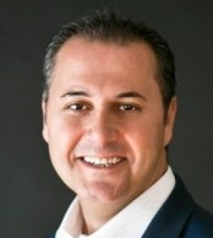 Roger Issa Portrait