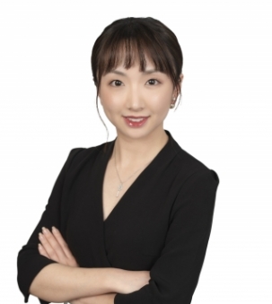 Mengyi Bian Portrait