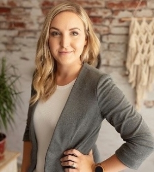Kristen Schulz, Sales Representative