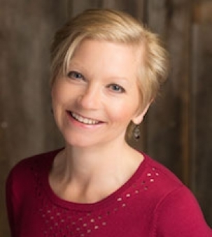 Janine Scott, Broker