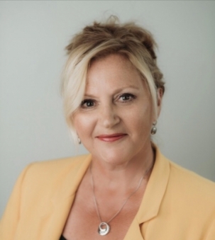 Wendy Bell Portrait