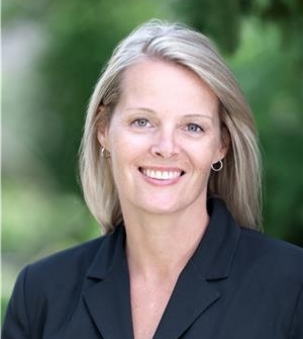 Lucie Stephens, Real Estate Agent