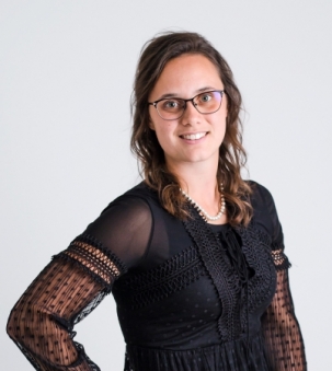Heather den Boer, Sales Representative